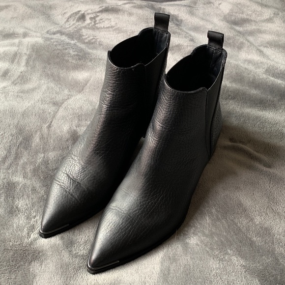 🚫 SOLD 🚫 Acne Jensen Booties - Picture 2 of 8